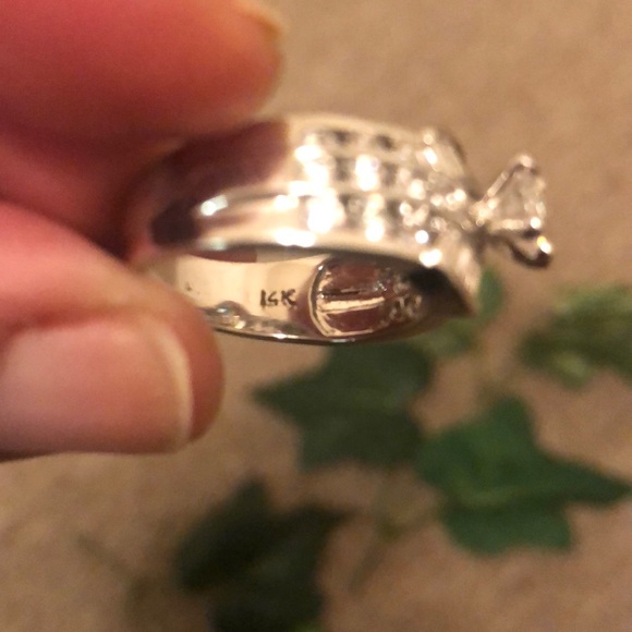 Women’s Sliver Ring - Picture 4 of 7